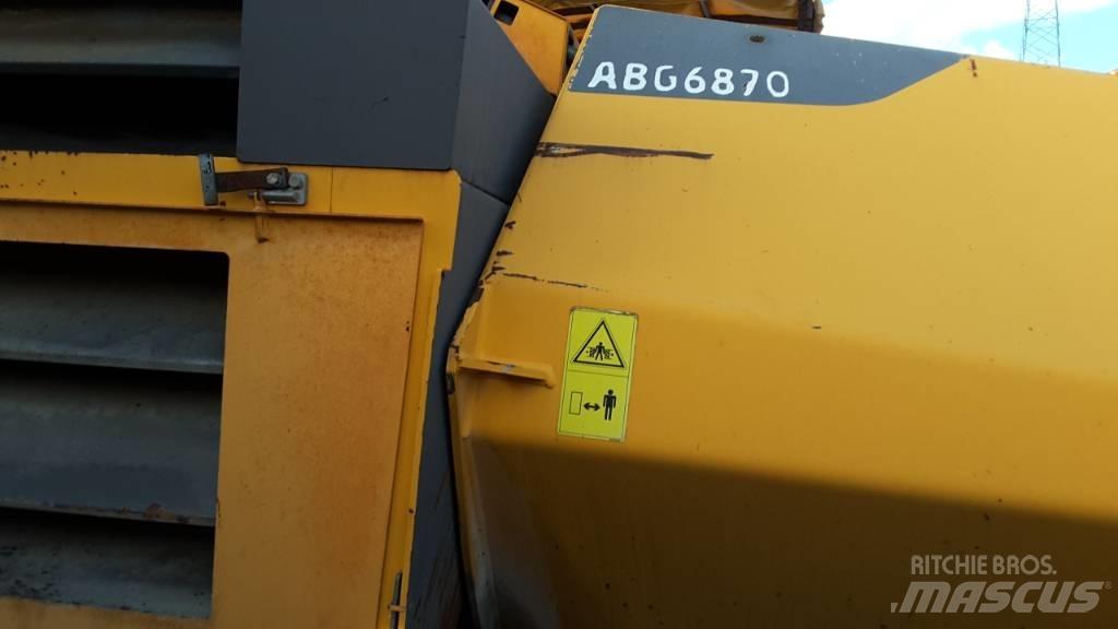 Volvo ABG 6870 معدات السفلتة