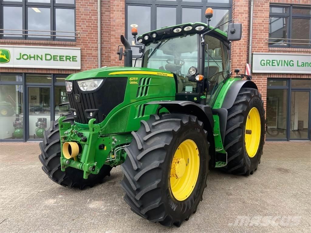 John Deere 6215R الجرارات