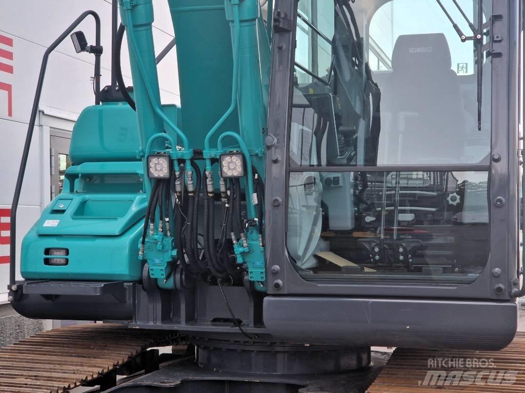 Kobelco SK 130 LC حفارات زحافة
