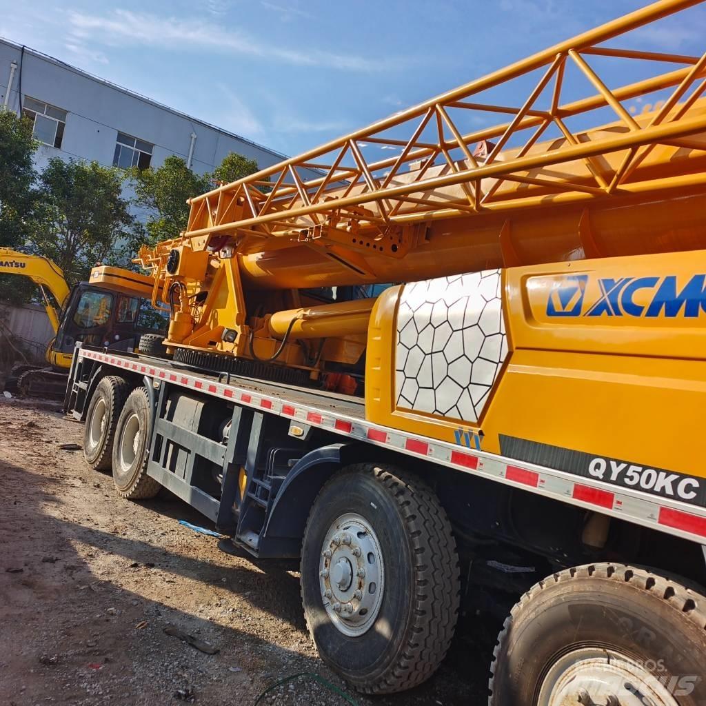 XCMG QY 50 K رافعات صالحة لكل أنواع الطرق