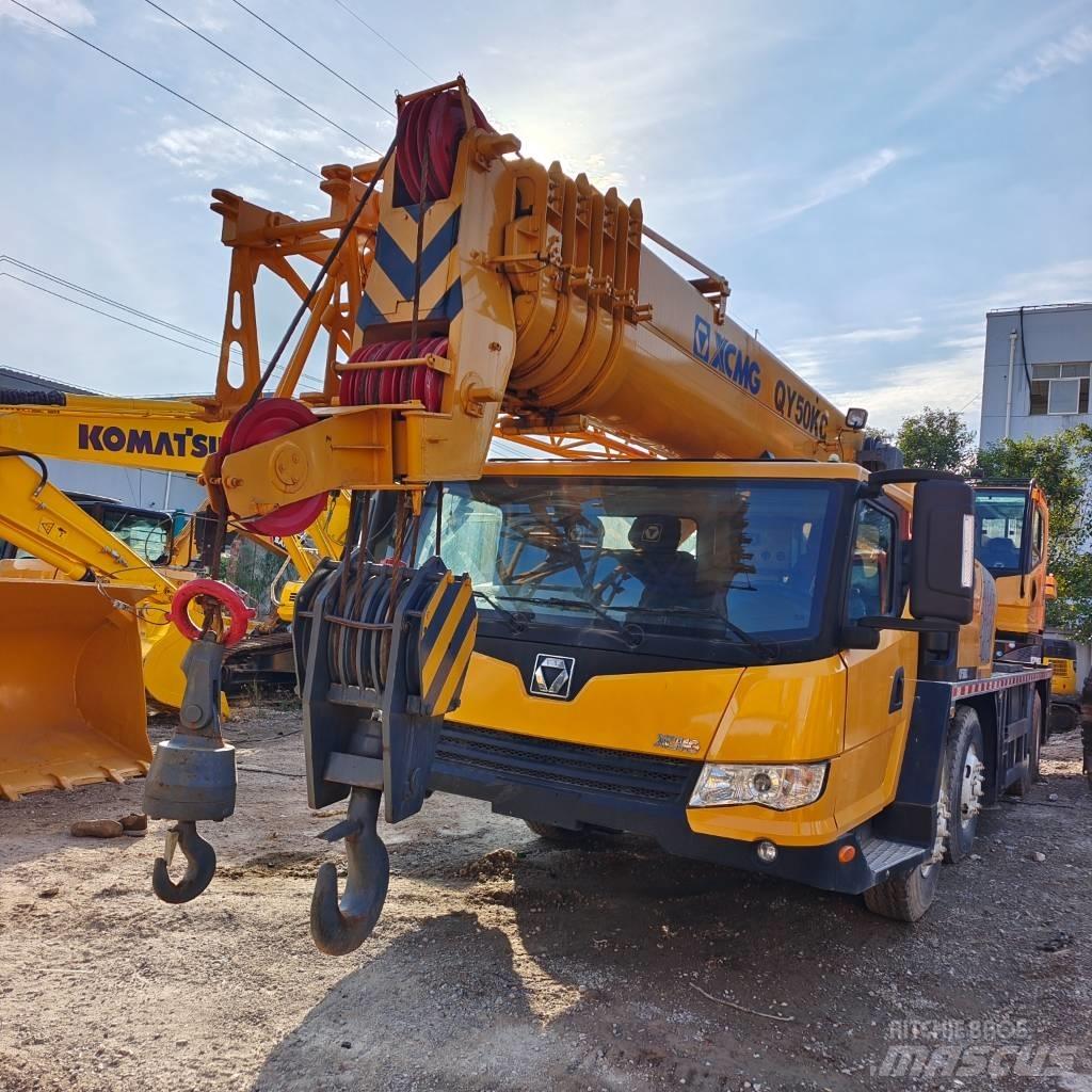 XCMG QY 50 K رافعات صالحة لكل أنواع الطرق