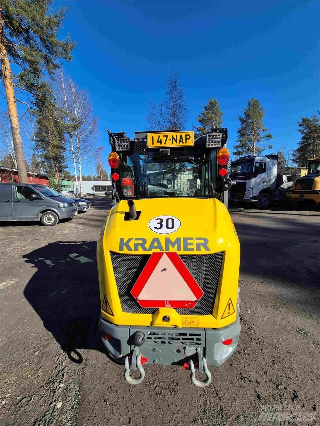Kramer 5040 لوادر صغيرة