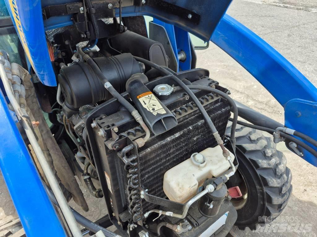New Holland 3050 الجرارات