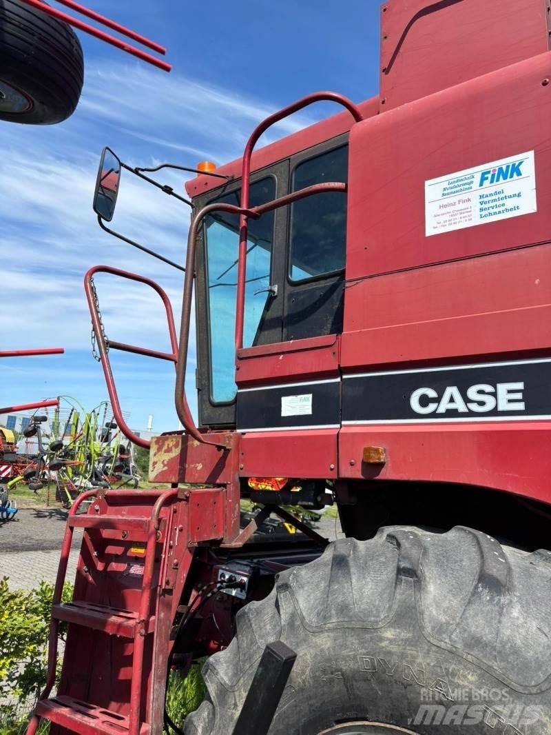 Case IH 1680 Axial حصادات