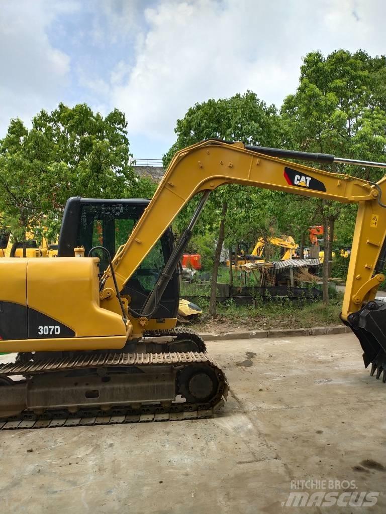 CAT 307D حفارات زحافة