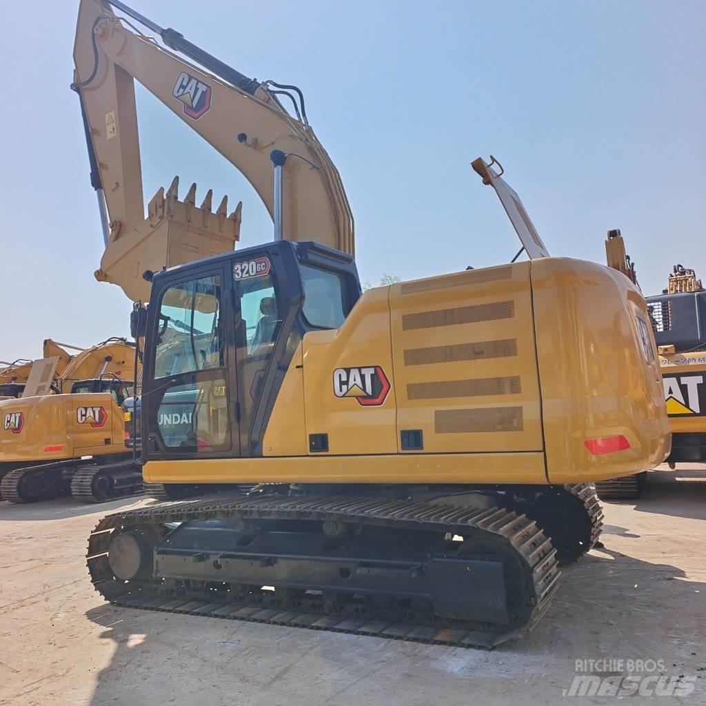 CAT 320 GC حفارات زحافة