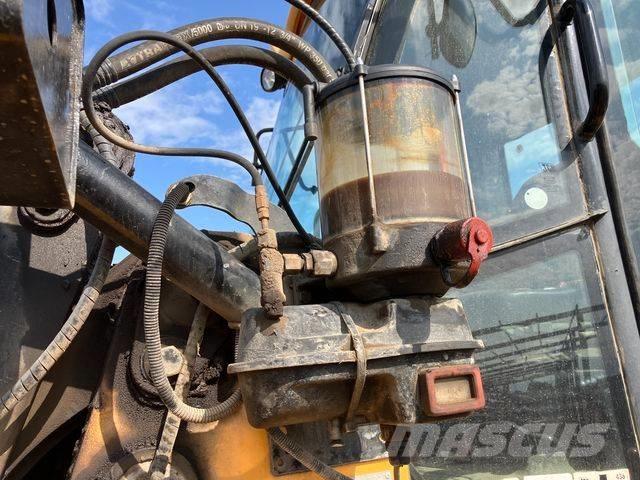 JCB 436 HT لوادر بعجل