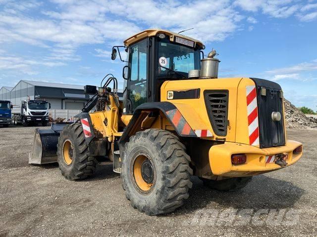 JCB 436 HT لوادر بعجل