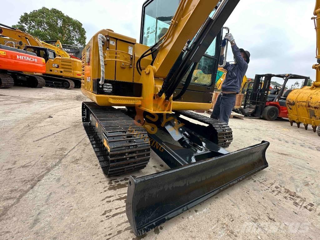 CAT 305.5 E 2 حفارات صغيرة أقل من 7 طن (حفارات صغيرة)