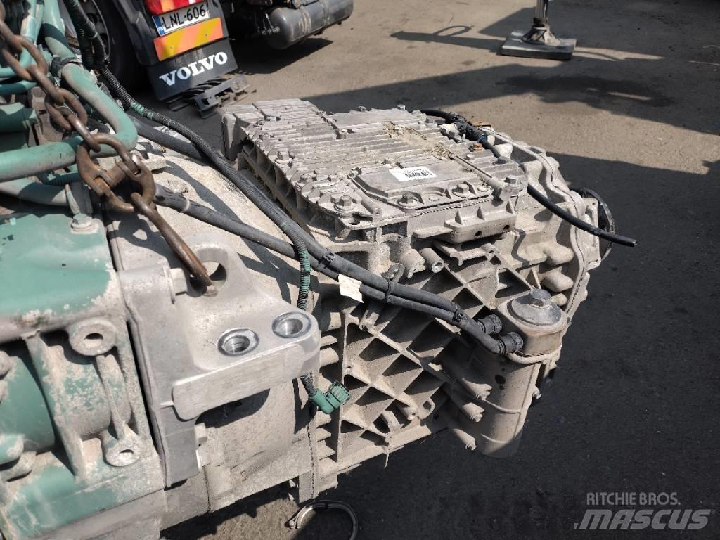 Volvo AT2612D علب تروس