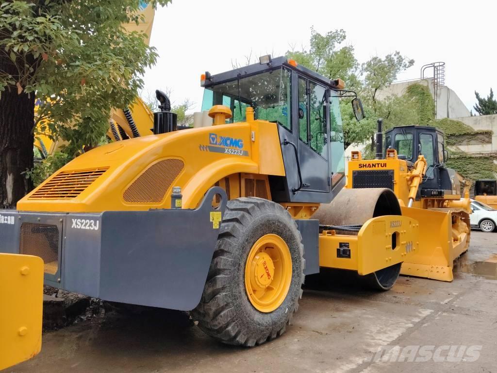 XCMG XS 223 J مداحل أحادية الأسطوانة