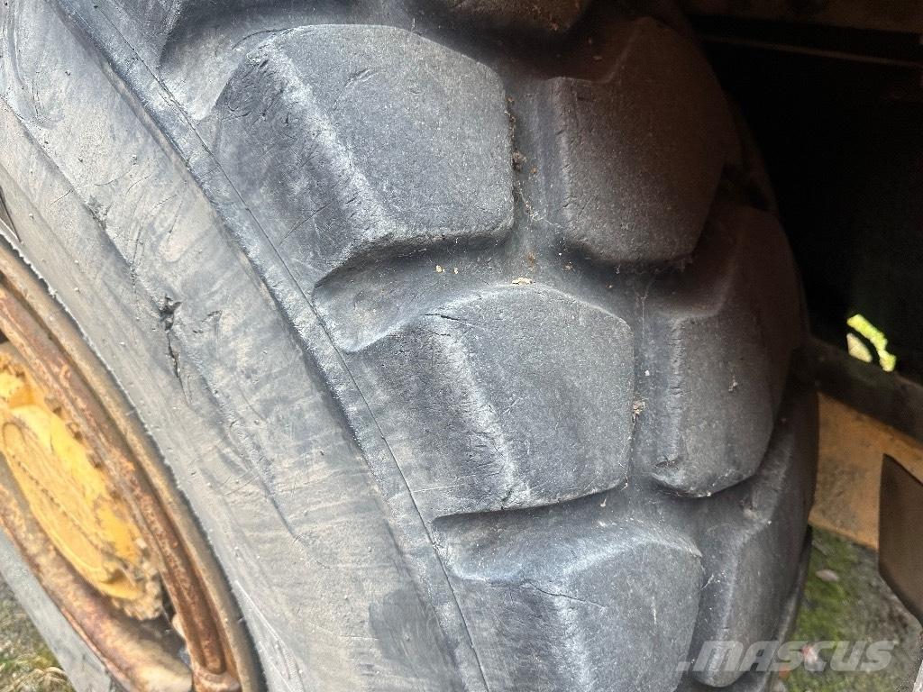 Volvo BM A25 6x6 ساحبات مفصلية