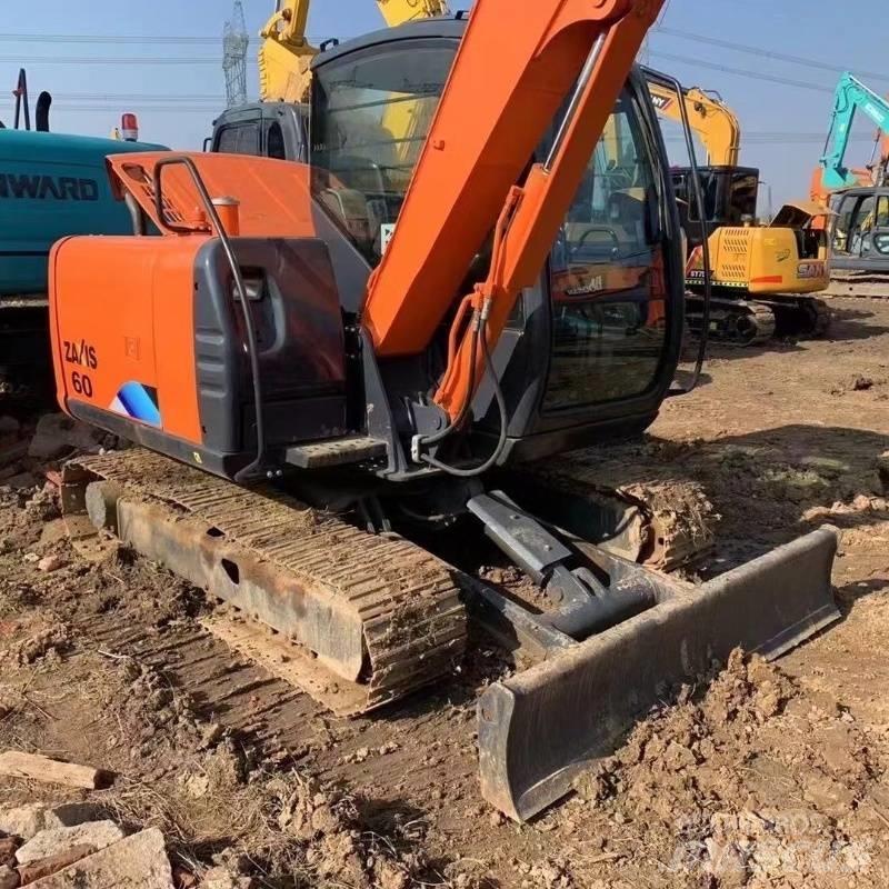 Hitachi ZX 60 حفارات صغيرة أقل من 7 طن (حفارات صغيرة)