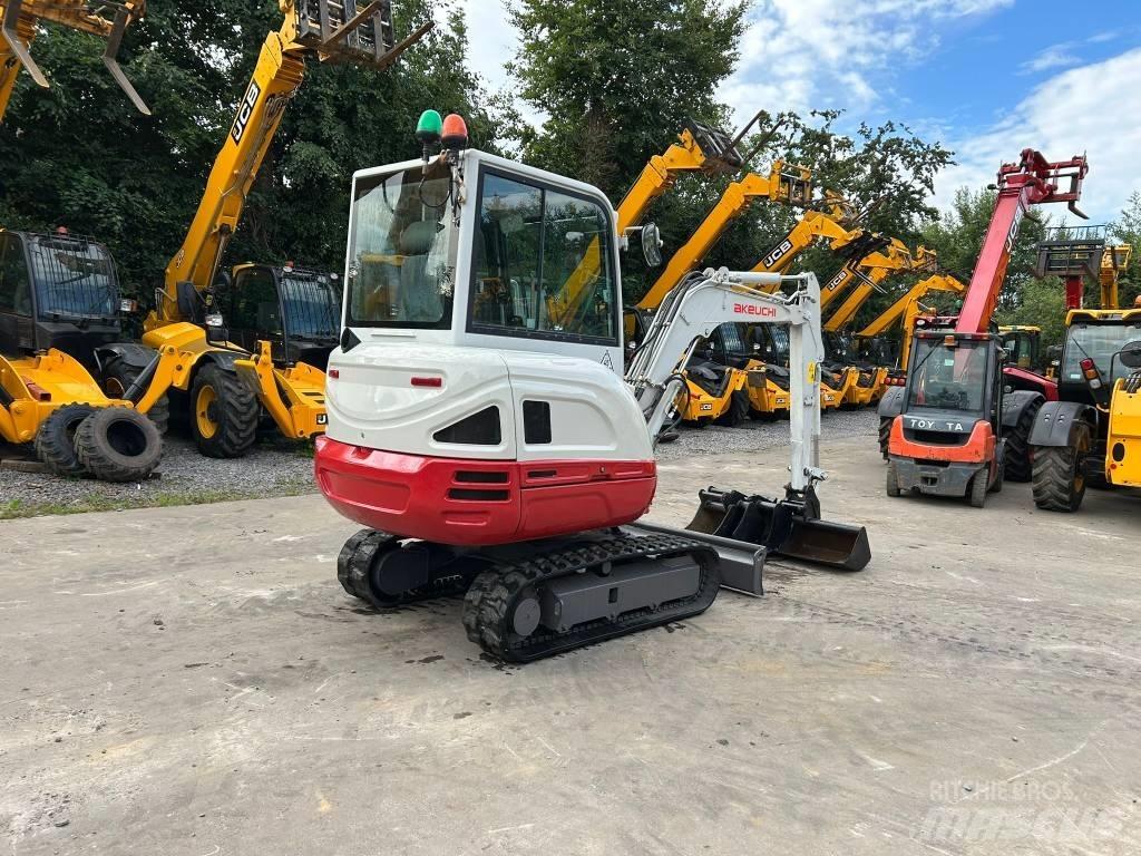 Takeuchi TB 230 حفارات صغيرة أقل من 7 طن (حفارات صغيرة)