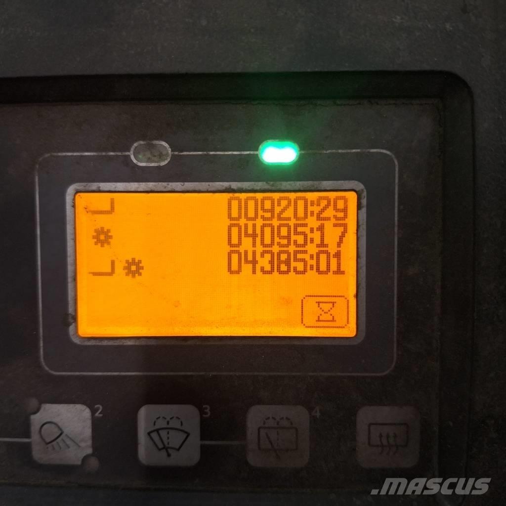 Toyota 8FBMT35 شاحنات ذات رافعات شوكية تعمل بالكهرباء