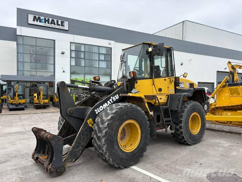 Komatsu WA200-6 لوادر بعجل