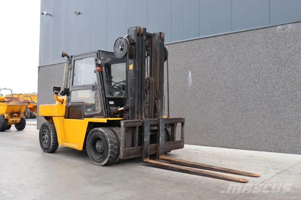 Nissan WF05 H 70 U شاحنات الديزل