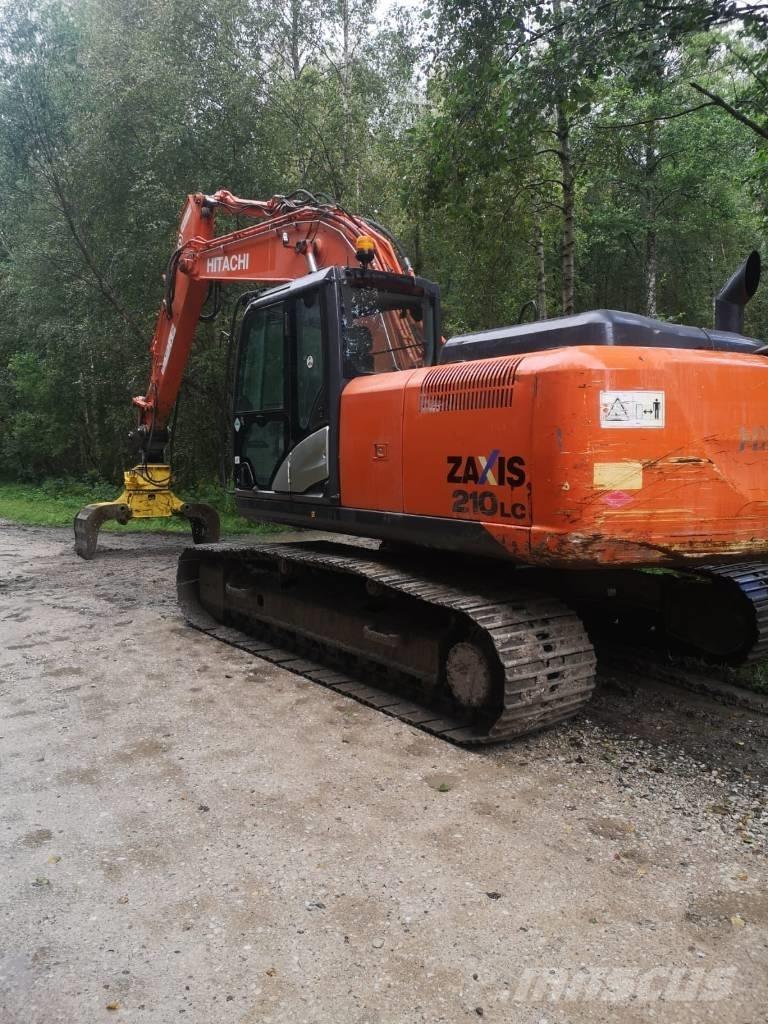 Hitachi ZX 210 LC-5B حفارات زحافة