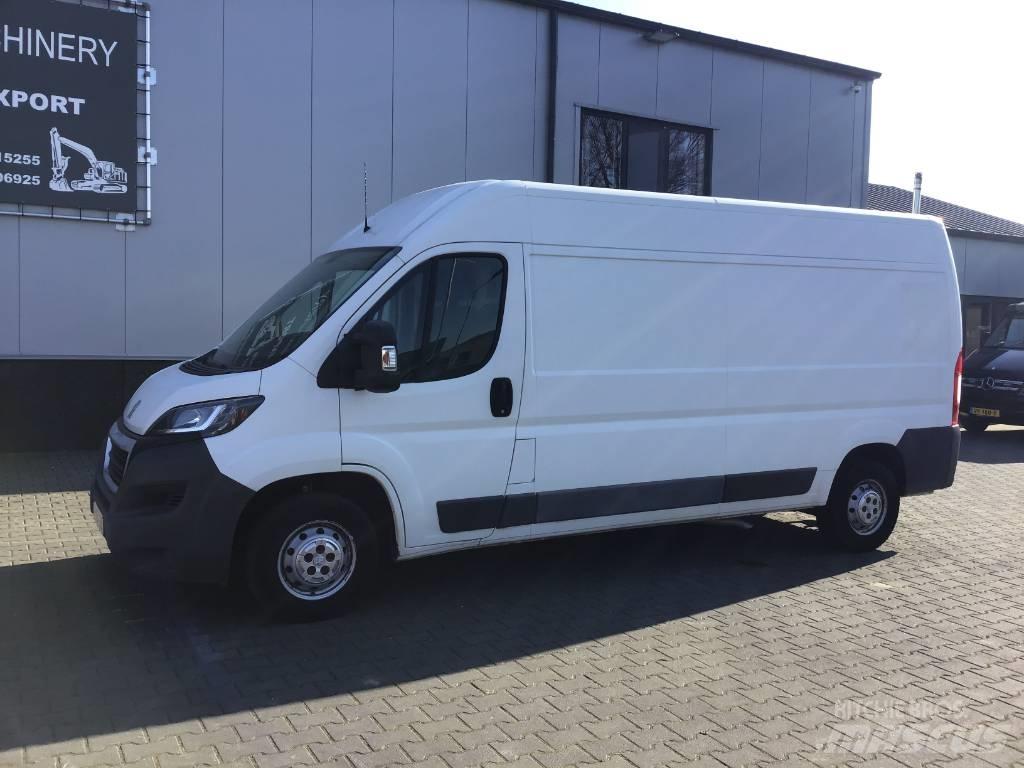 Peugeot Boxer 2.2 شاحنة مقفلة