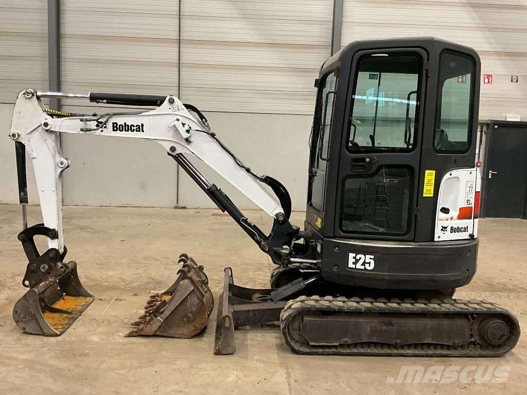 Bobcat E 25 حفارات صغيرة أقل من 7 طن (حفارات صغيرة)