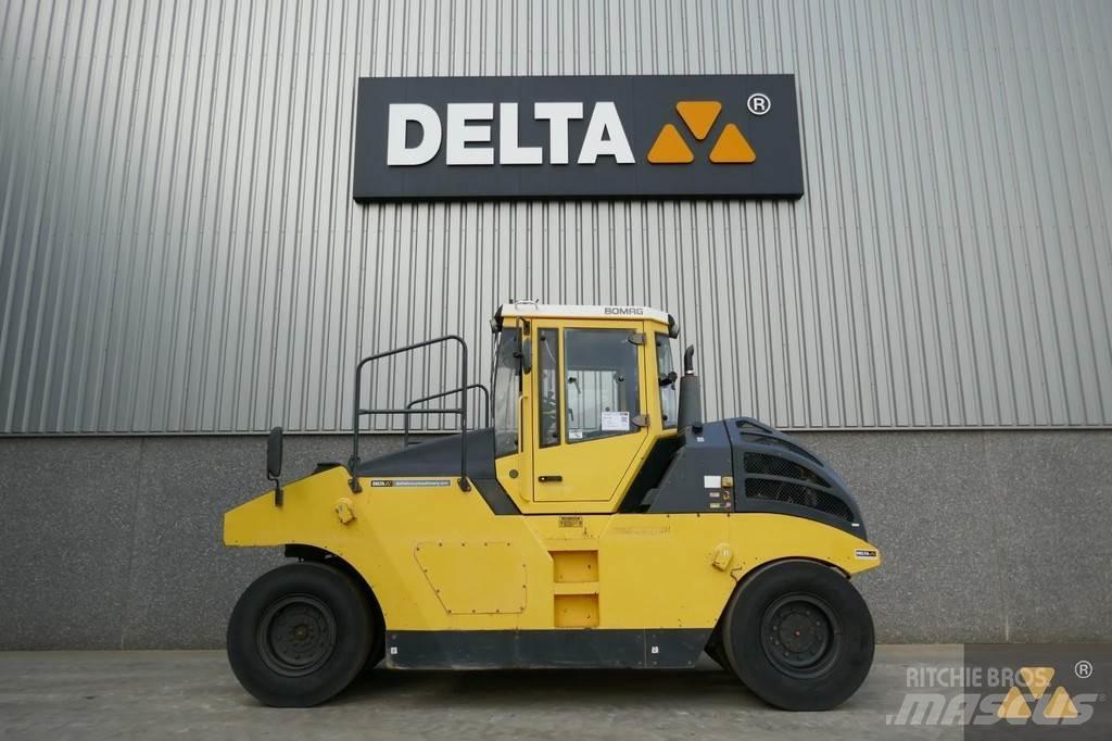 Bomag BW25RH مداحل ذات إطارات هوائية