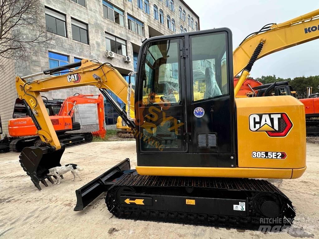 CAT 305.5E2 حفارات زحافة