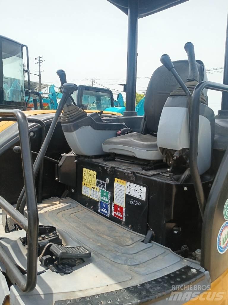 CAT 304 C حفارات زحافة