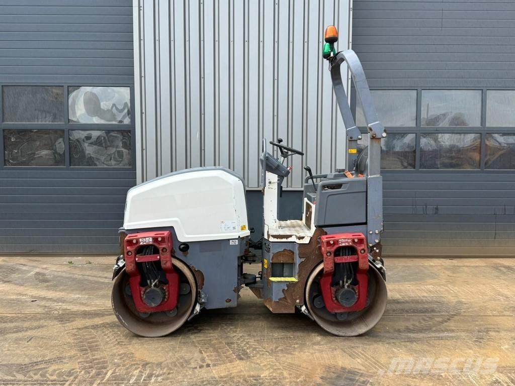 Dynapac CC1200 مداحل ثنائية الاسطوانة