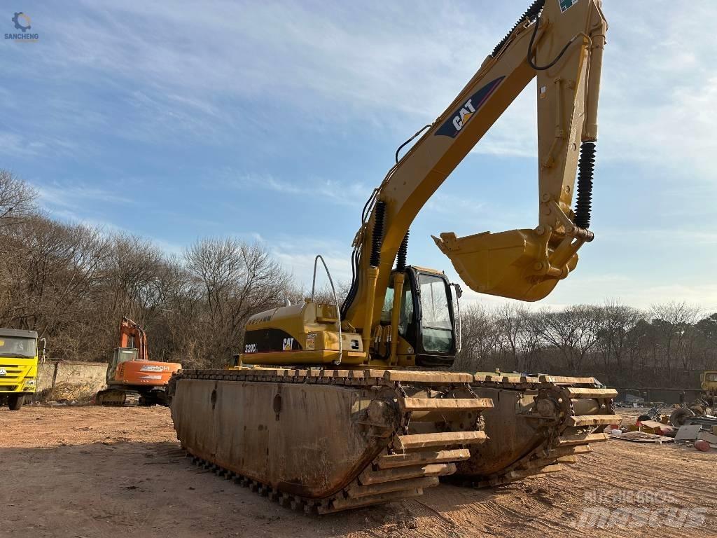 CAT 320 C L الحفارات البرمائية