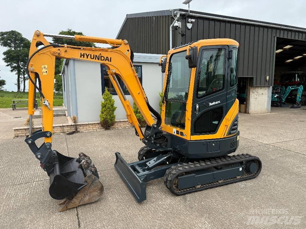 Hyundai R25Z-9 AK حفارات صغيرة أقل من 7 طن (حفارات صغيرة)