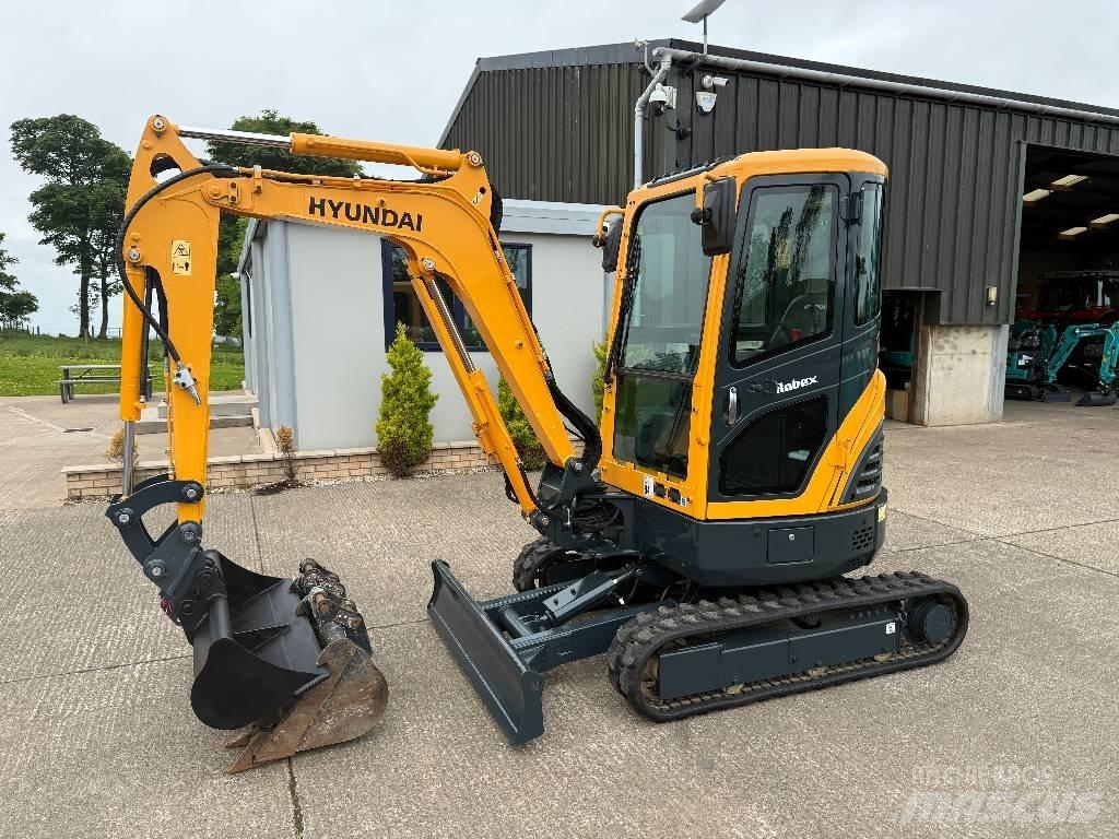 Hyundai R25Z-9 AK حفارات صغيرة أقل من 7 طن (حفارات صغيرة)