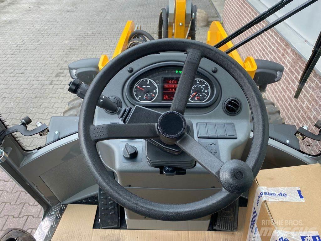 Paus SL 9075 لوادر بعجل