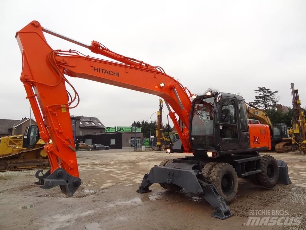 Hitachi EX 160 WD حفارات بعجل
