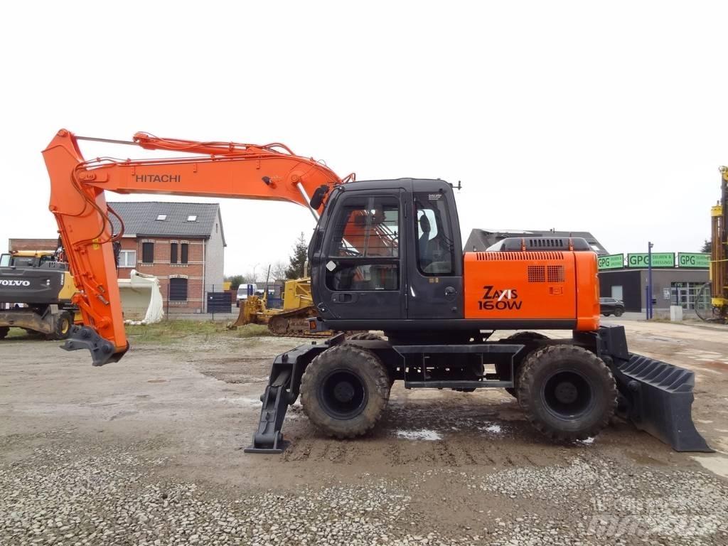 Hitachi EX 160 WD حفارات بعجل