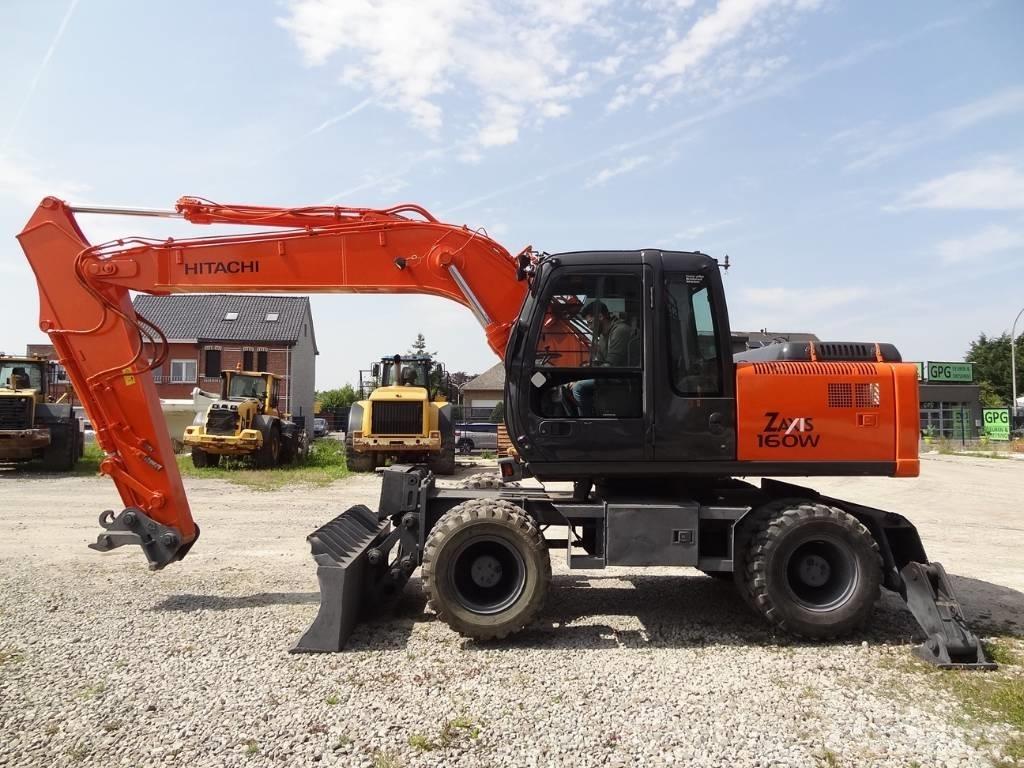 Hitachi ZX 160 W حفارات بعجل
