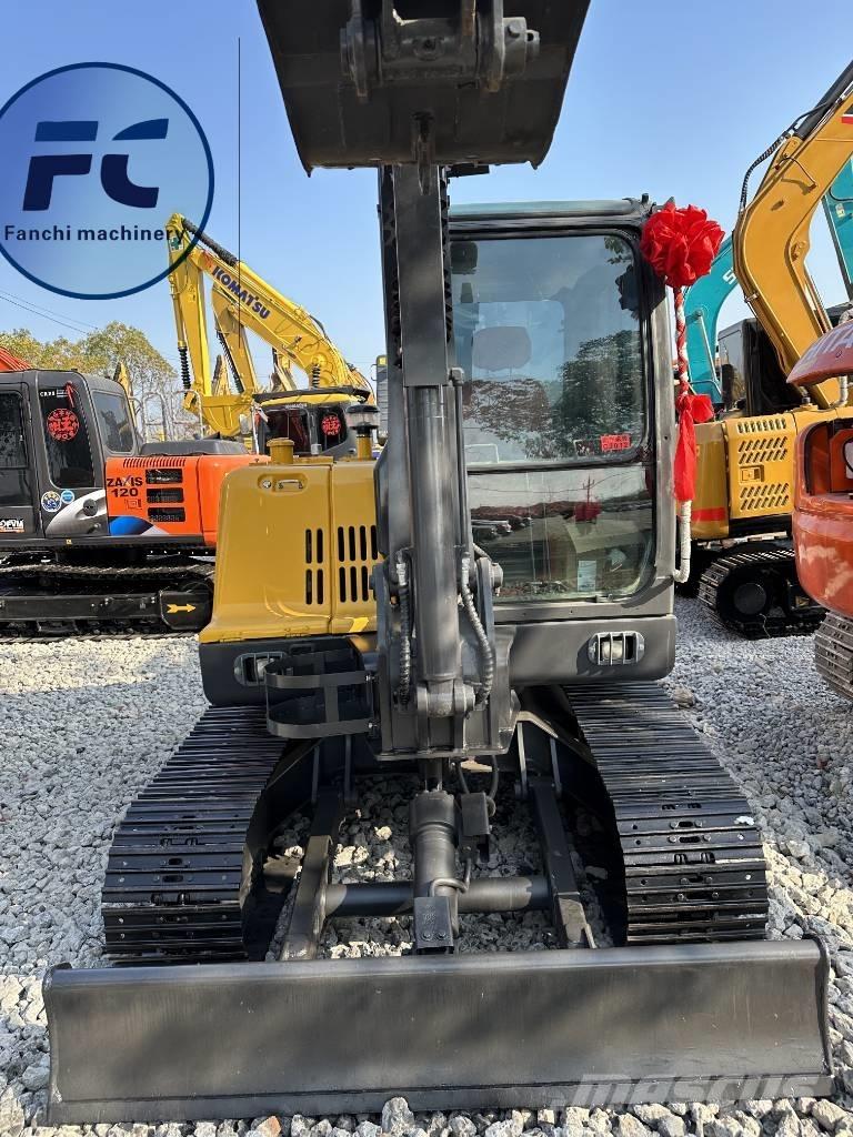 Volvo EC 60 D حفارات زحافة