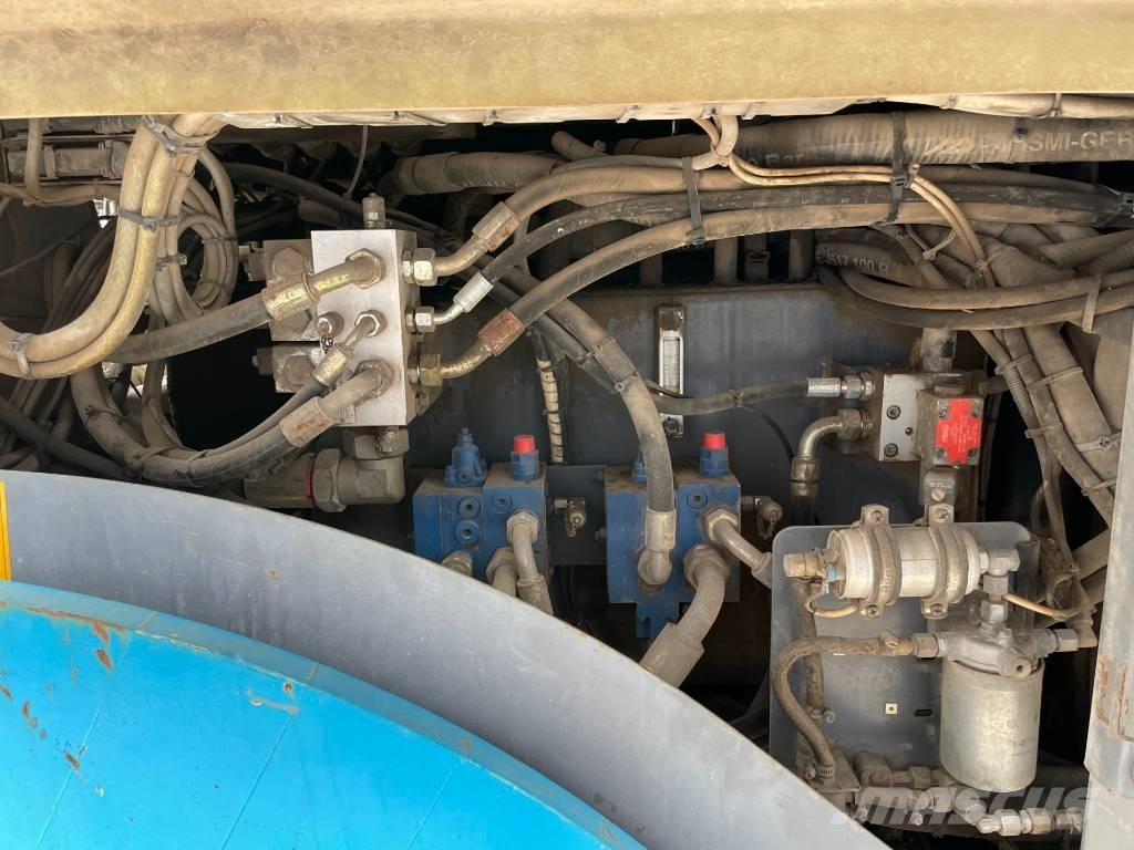 Vögele SUPER 1900-2 معدات السفلتة