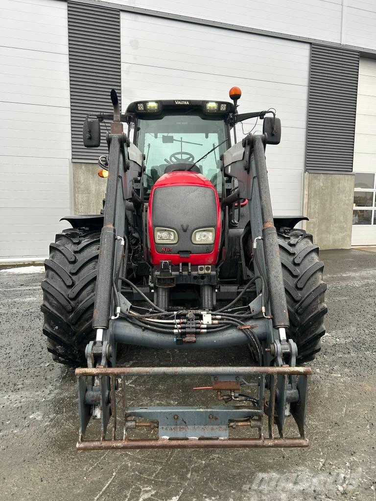 Valtra N141 Advance الجرارات