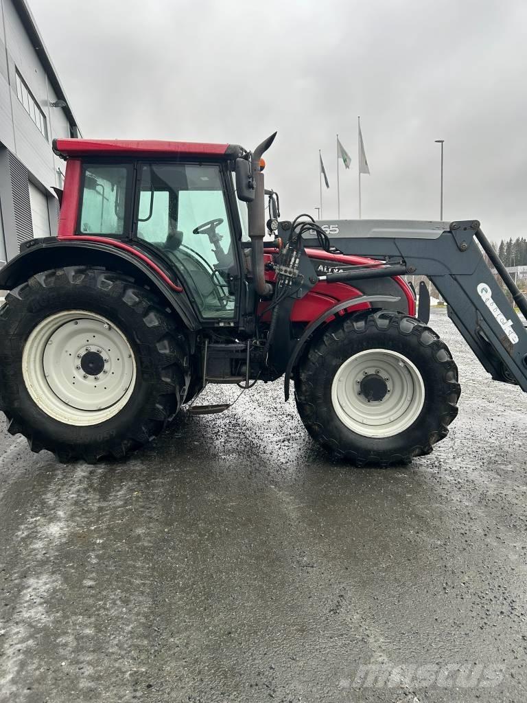 Valtra N141 Advance الجرارات