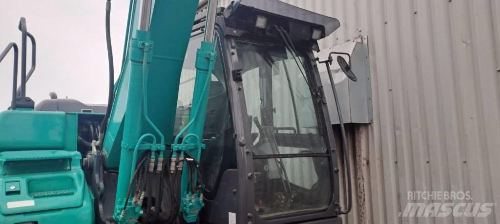 Kobelco SK130LC-11 حفارات زحافة