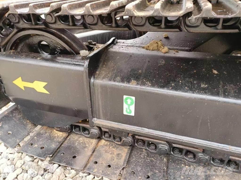 CAT 307 حفارات زحافة