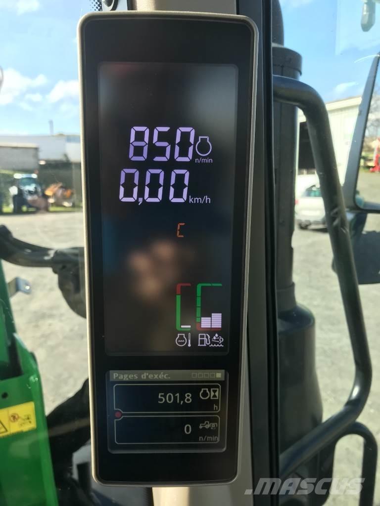 John Deere 6100 M الجرارات