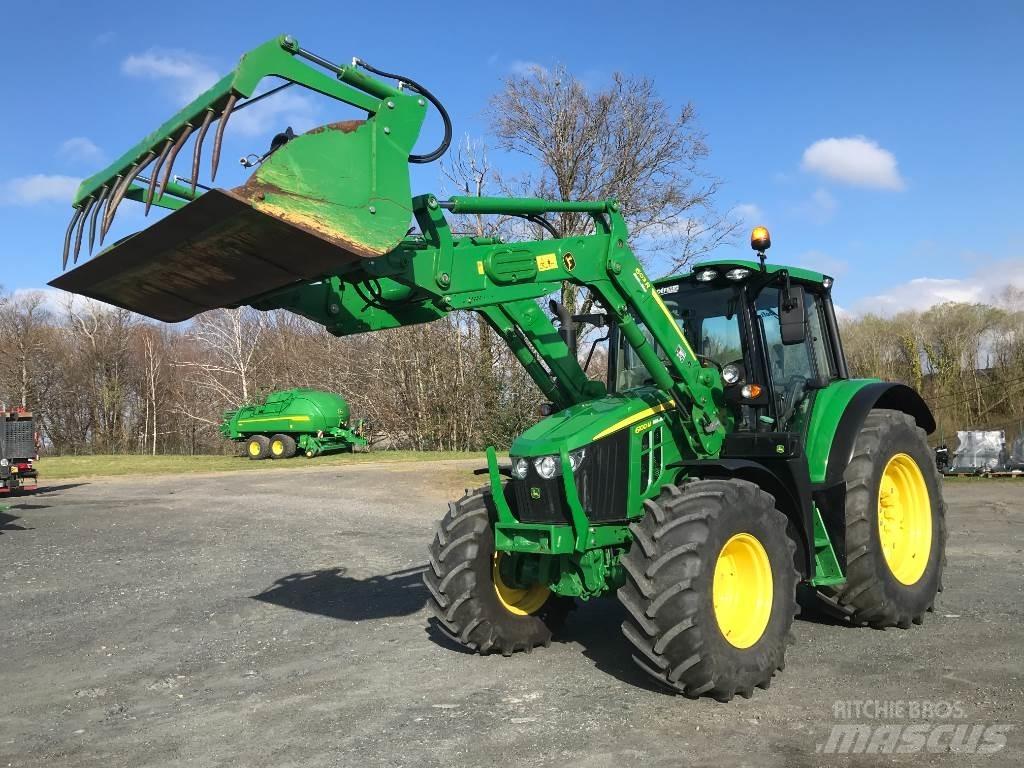 John Deere 6100 M الجرارات