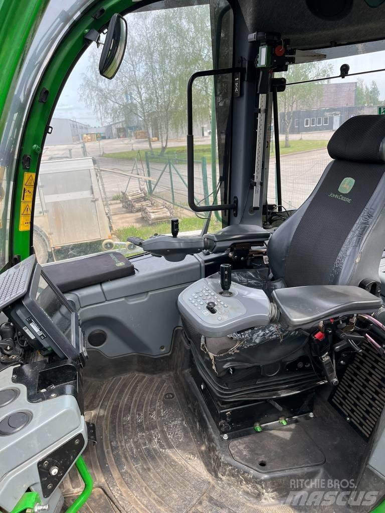 John Deere 1070E حصادات