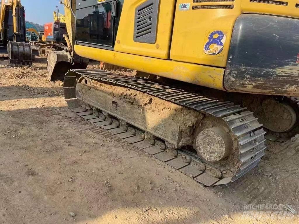 Komatsu PC 70 حفارات زحافة