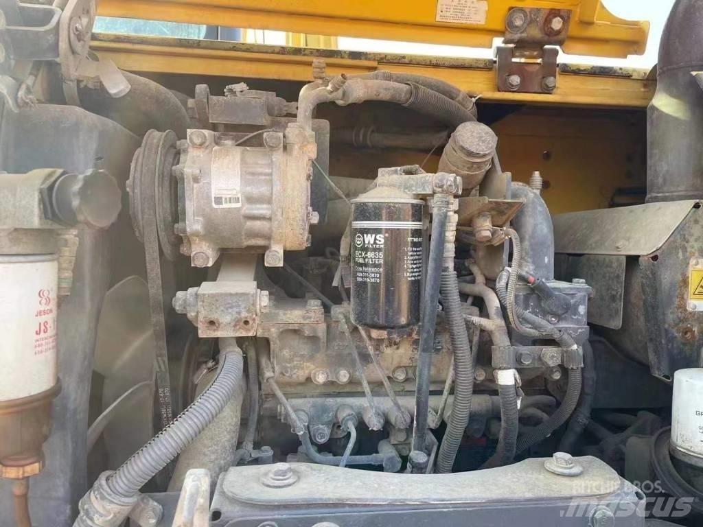 Komatsu PC 70 حفارات زحافة