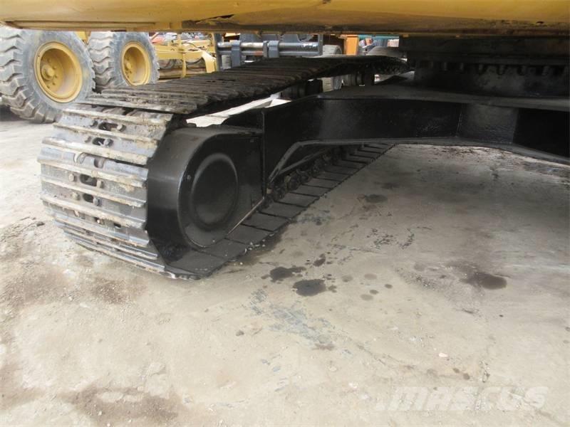CAT 320 B L حفارات زحافة