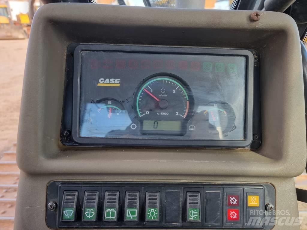 CASE 1650 K LGP بلدوزرات مجنزرة