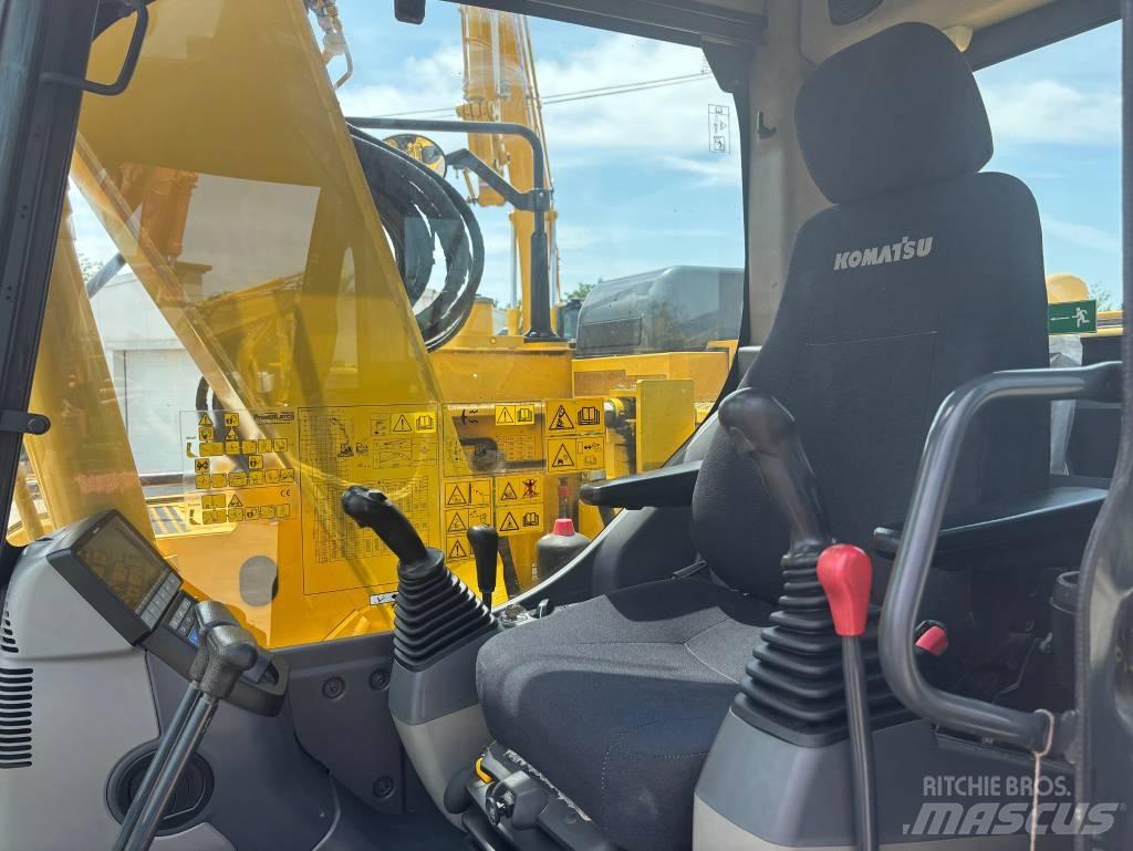 Komatsu PC 138 US-2 حفارات زحافة