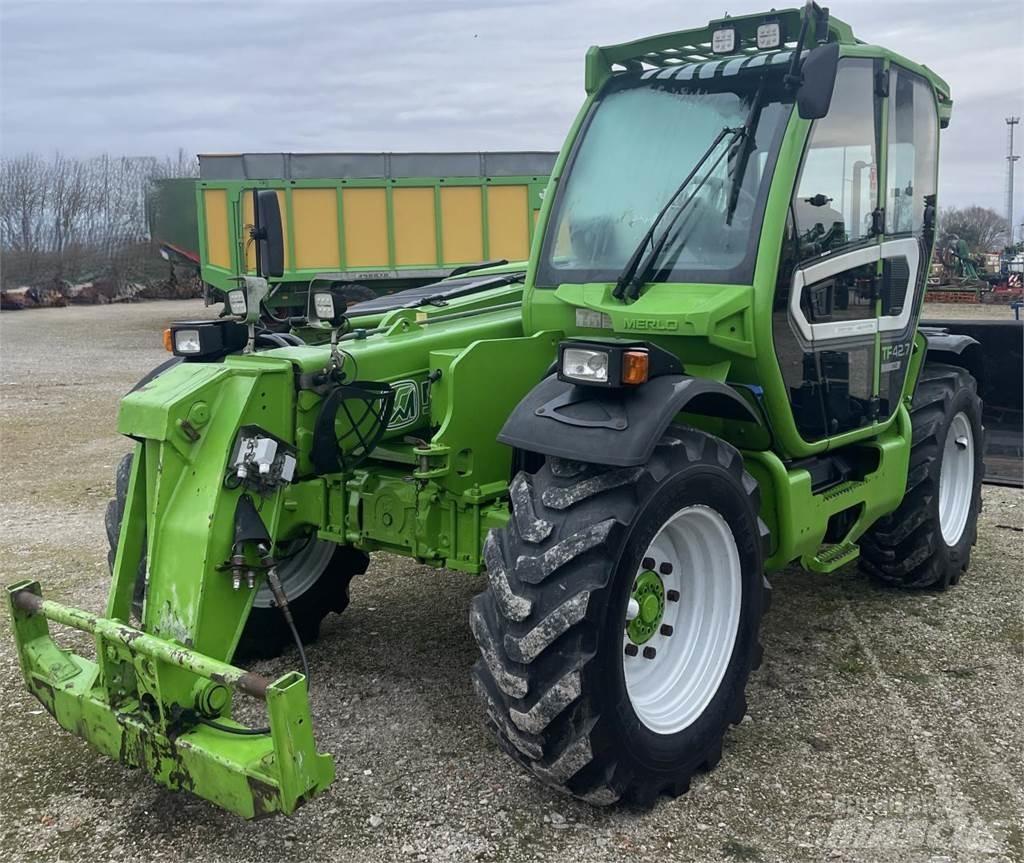 Merlo 42.7-140 معدات مناولة لأغراض الزراعة